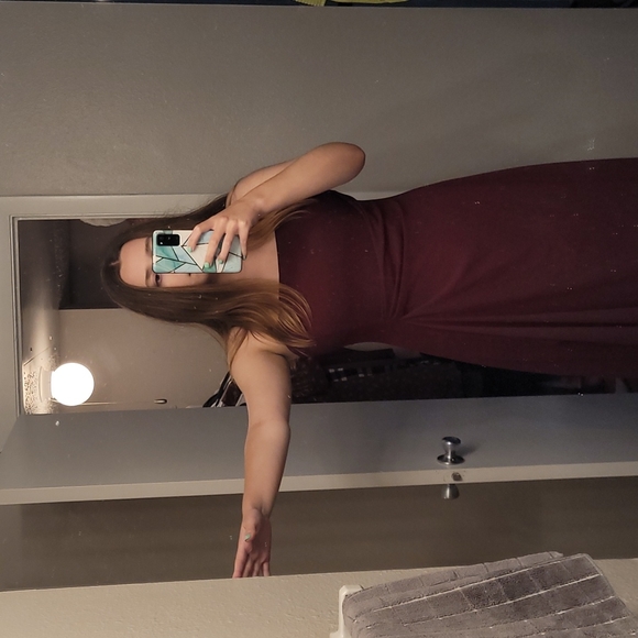 Maroon Prom Dress - Picture 7 of 9